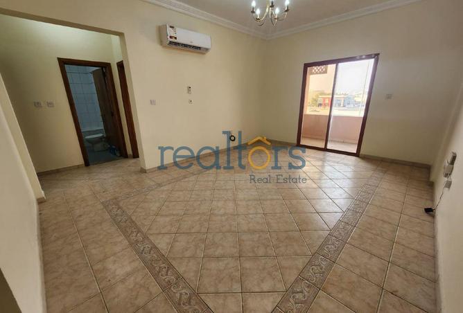 995584 - Property Image 2