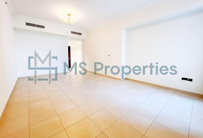 994593 - Property Image 3