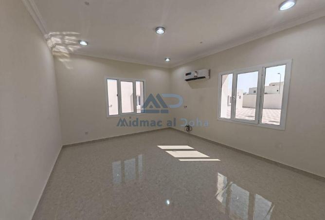 978802 - Property Image 2