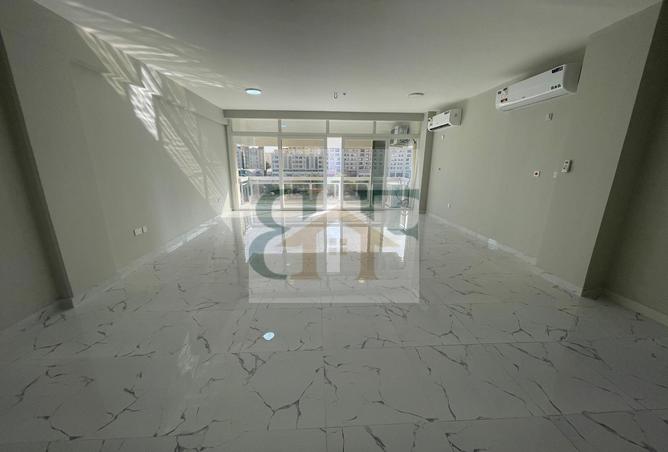 988665 - Property Image 3