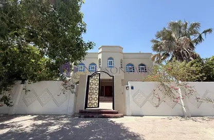Villa - 6 Bedrooms - 7 Bathrooms for rent in Al Dafna - Al Dafna - Doha