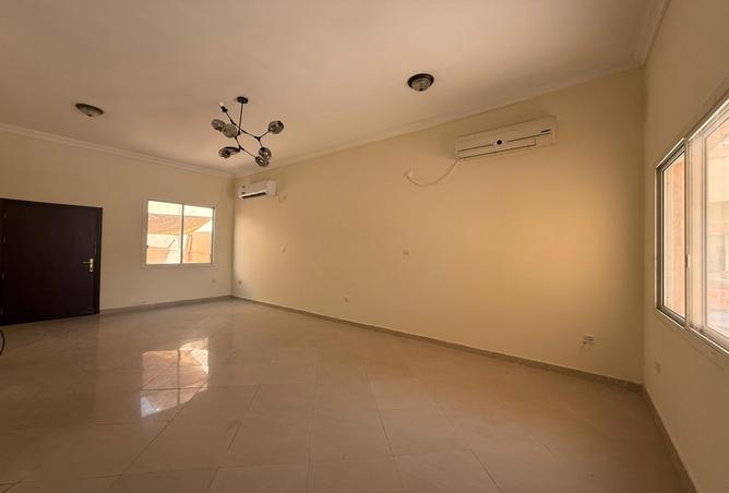 939005 - Property Image 3