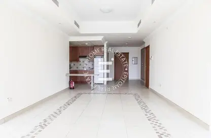 Apartment - 1 Bathroom for rent in Porto Arabia - The Pearl Island - Doha