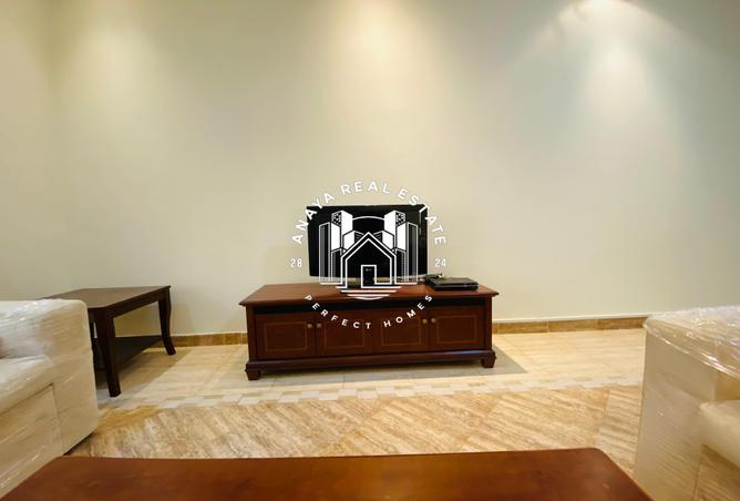 903318 - Property Image 3