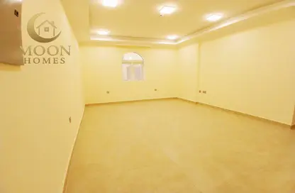 Apartment - 2 Bedrooms - 3 Bathrooms for rent in Al Mansoura - Al Mansoura - Doha