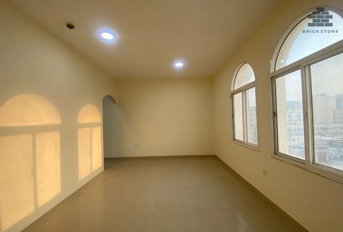 921599 - Property Main Image