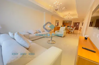 شقة - 2 غرف نوم - 3 حمامات للايجار في فيفا بحرية شرق - فيفا بحرية - جزيرة اللؤلؤة - الدوحة