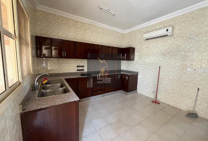 965919 - Property Image 3