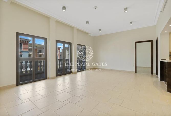 942509 - Property Image 3
