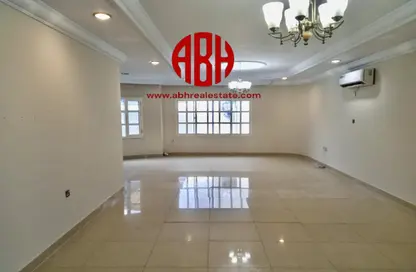 Empty Room image for: Villa - 4 Bedrooms - 4 Bathrooms for rent in Dar Al Salam Villas - Abu Hamour - Doha, Image 1