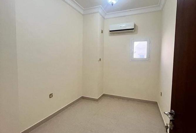 945348 - Property Image 3