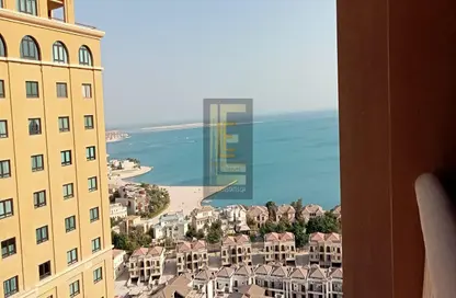 شقة - 2 غرف نوم - 2 حمامات للايجار في طريق بورتو الشرقي - بورتو أرابيا - جزيرة اللؤلؤة - الدوحة