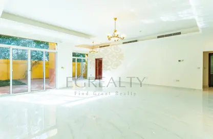 Compound - 4 Bedrooms - 2 Bathrooms for rent in Alfardan Gardens 09 - Abu Sidra - Al Rayyan - Doha