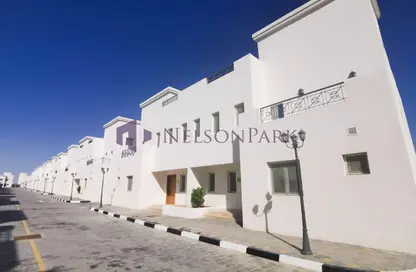 Villa - 4 Bedrooms - 5 Bathrooms for rent in Al Kharaitiyat - Al Kharaitiyat - Umm Salal Mohammed