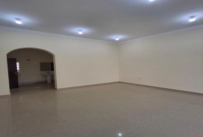 979154 - Property Image 2