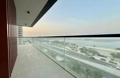Apartment - 2 Bedrooms - 4 Bathrooms for rent in Marina Tower 12 - Marina District - Lusail