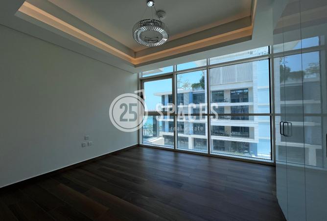 889242 - Property Image 3