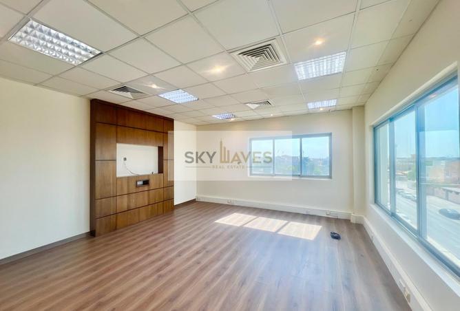 988289 - Property Main Image