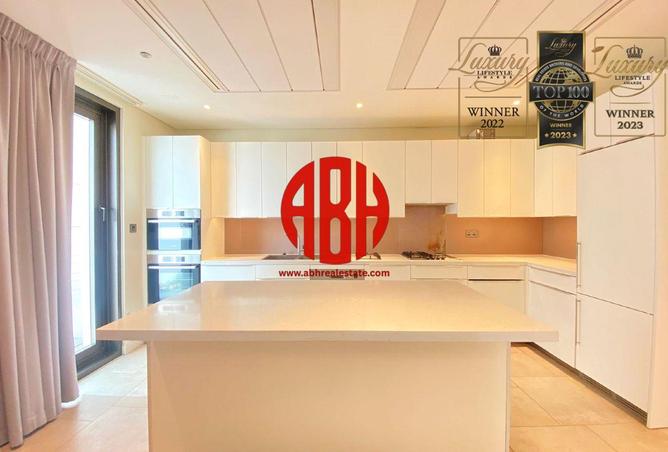 963585 - Property Image 3