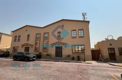 Villa - 3 Bedrooms - 4 Bathrooms for rent in Al Maamoura - Al Maamoura - Doha