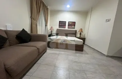 Apartment - Studio - 1 Bathroom for rent in Al Refaa Tower - Old Salata - Salata - Doha