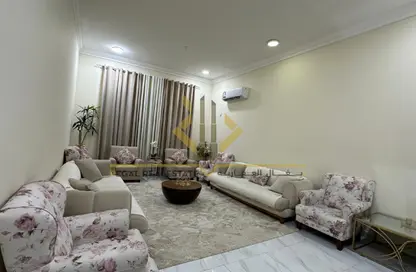 Apartment - 2 Bedrooms - 1 Bathroom for rent in Rawdat Al Hamama - Al Daayen