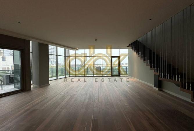 972277 - Property Image 2