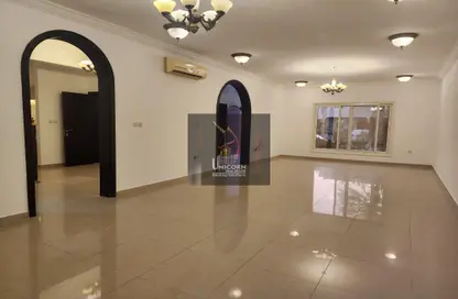 Villa - 4 Bedrooms - 4 Bathrooms for rent in Al Duhail South - Al Duhail - Doha