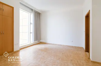 Apartment - 1 Bedroom - 2 Bathrooms for rent in West Bay Tower - West Bay - West Bay - Doha