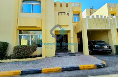 مجمع سكني - 4 غرف نوم - 4 حمامات للايجار في سوق الغرافة - الغرافة - الدوحة