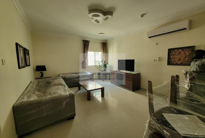 954654 - Property Image 3