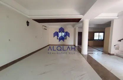Compound - 3 Bedrooms - 3 Bathrooms for rent in Al Maamoura - Al Maamoura - Doha