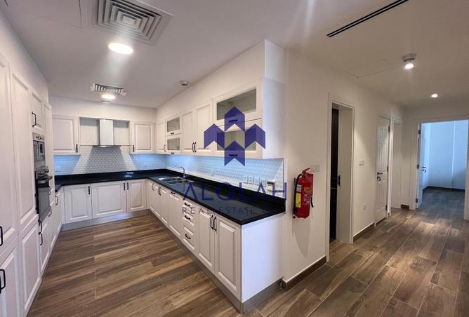 989501 - Property Image 3