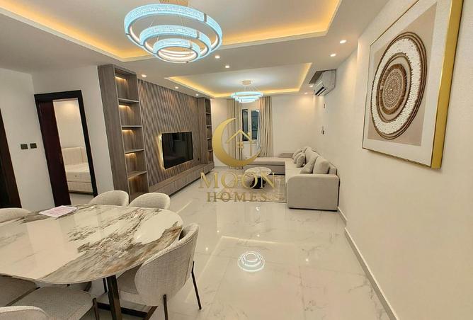 974112 - Property Image 2