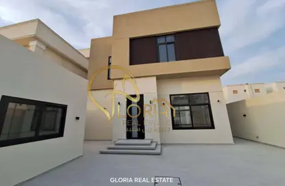 Villa - 5 Bedrooms - 6 Bathrooms for sale in Umm Qarn - Al Daayen