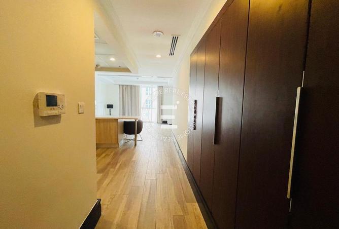 912745 - Property Image 2