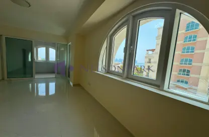 Apartment - 2 Bedrooms - 3 Bathrooms for rent in East Porto Drive - Porto Arabia - The Pearl Island - Doha