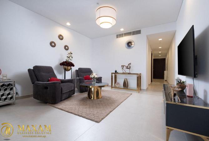 907413 - Property Image 3