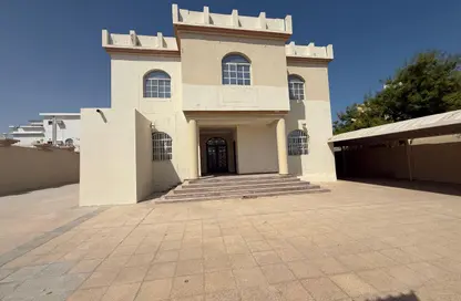 Villa - 6 Bedrooms - 7+ Bathrooms for sale in Onaiza - Onaiza - Doha