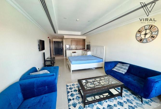 975285 - Property Image 2