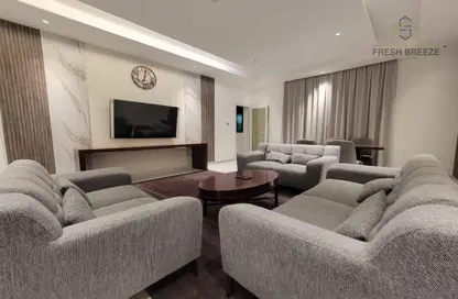 Apartment - 2 Bedrooms - 2 Bathrooms for rent in Al Muntazah - Doha