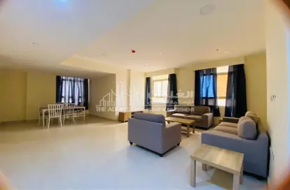 شقة - 3 غرف نوم - 3 حمامات للايجار في شارع انس - فريج بن محمود الشمالي - فريج بن محمود - الدوحة