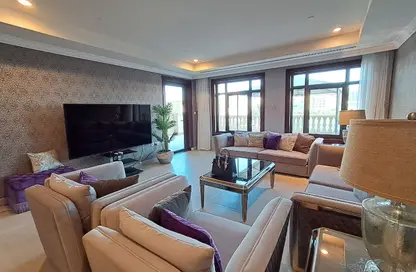 Townhouse - 2 Bedrooms - 3 Bathrooms for rent in East Porto Drive - Porto Arabia - The Pearl Island - Doha