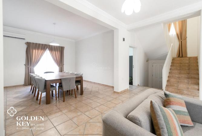 947511 - Property Image 2