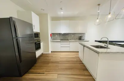 Apartment - 2 Bedrooms - 4 Bathrooms for rent in Floresta Gardens - Floresta Gardens - The Pearl Island - Doha Apartment - 2 Bedrooms - 4 Bathrooms for rent in Floresta Gardens - Floresta Gardens - The Pearl Island - Doha