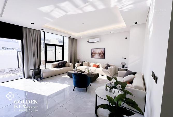 984734 - Property Image 2