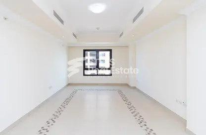 Apartment - 1 Bedroom - 2 Bathrooms for rent in West Porto Drive - Porto Arabia - The Pearl Island - Doha