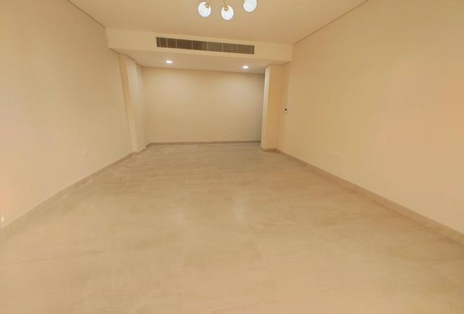 954014 - Property Image 2