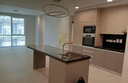Apartment - 1 Bedroom - 2 Bathrooms for rent in Floresta Gardens - The Pearl Island - Doha