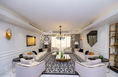 Living Room image for: Villa - 6 Bedrooms - 7 Bathrooms for sale in Giardino Gardens - Giardino Villas - The Pearl Island - Doha, Image 1